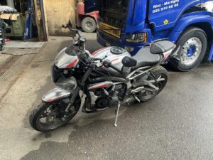 Triumph Street Triple 765 RS ABS, 123 PS