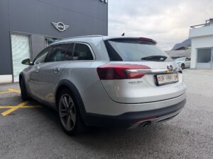 OPEL Insignia 20NHT XC