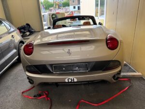FERRARI California  4.3 V8, 460 PS