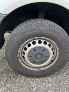 VW Crafter 35 2.0 Bi-TDI 163PS Chassis-Kabine Champion RS 4325 mm mit Kastenaufbau und Hebebühne